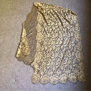 GILT GOLD SCARF
